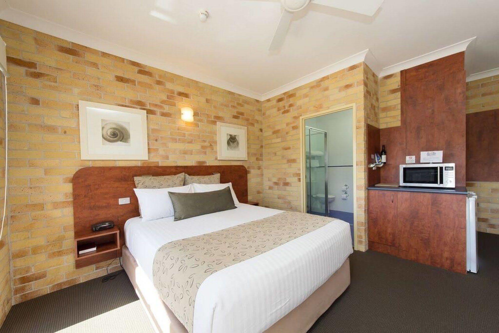 Yamba Beach Motel エクステリア 写真