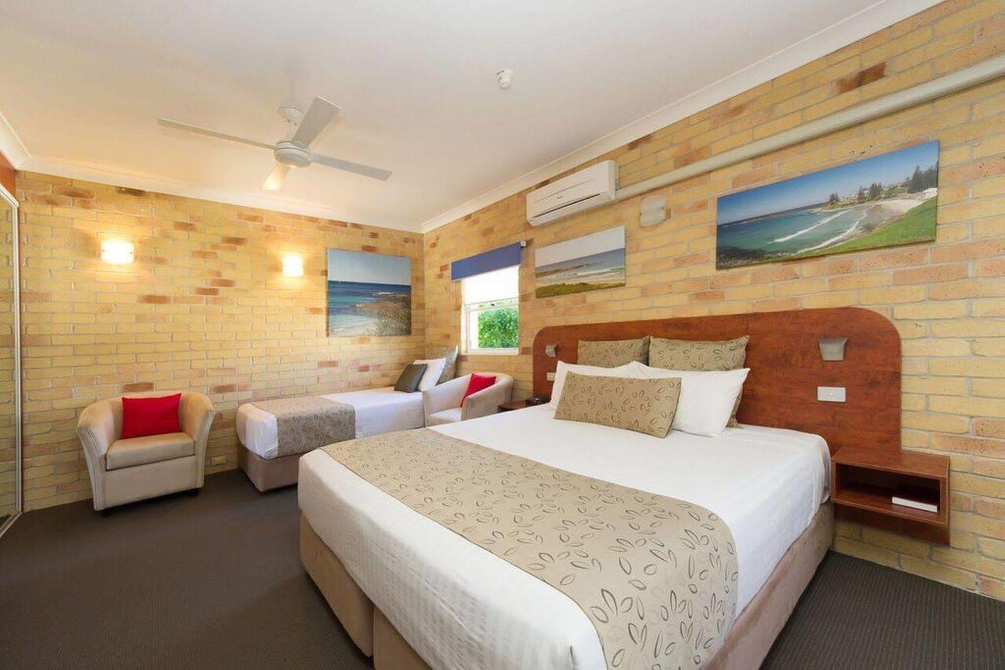 Yamba Beach Motel エクステリア 写真