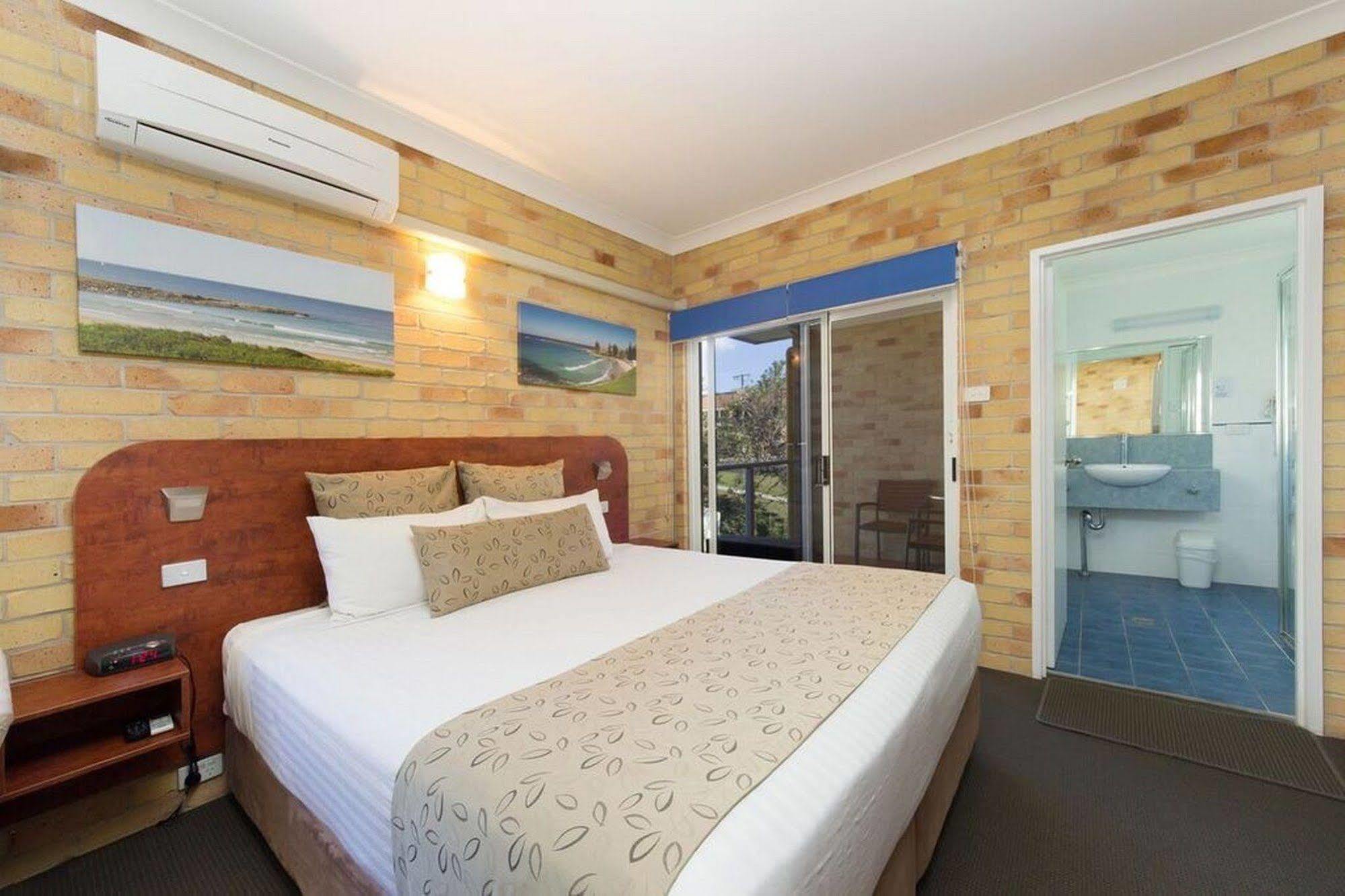 Yamba Beach Motel エクステリア 写真